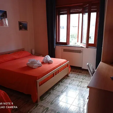 Le Ginestre 3* Σαλέρνο