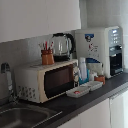Le Ginestre 3* Σαλέρνο