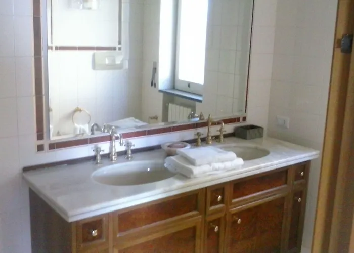 Nocleg ze śniadaniem Le Ginestre 3*